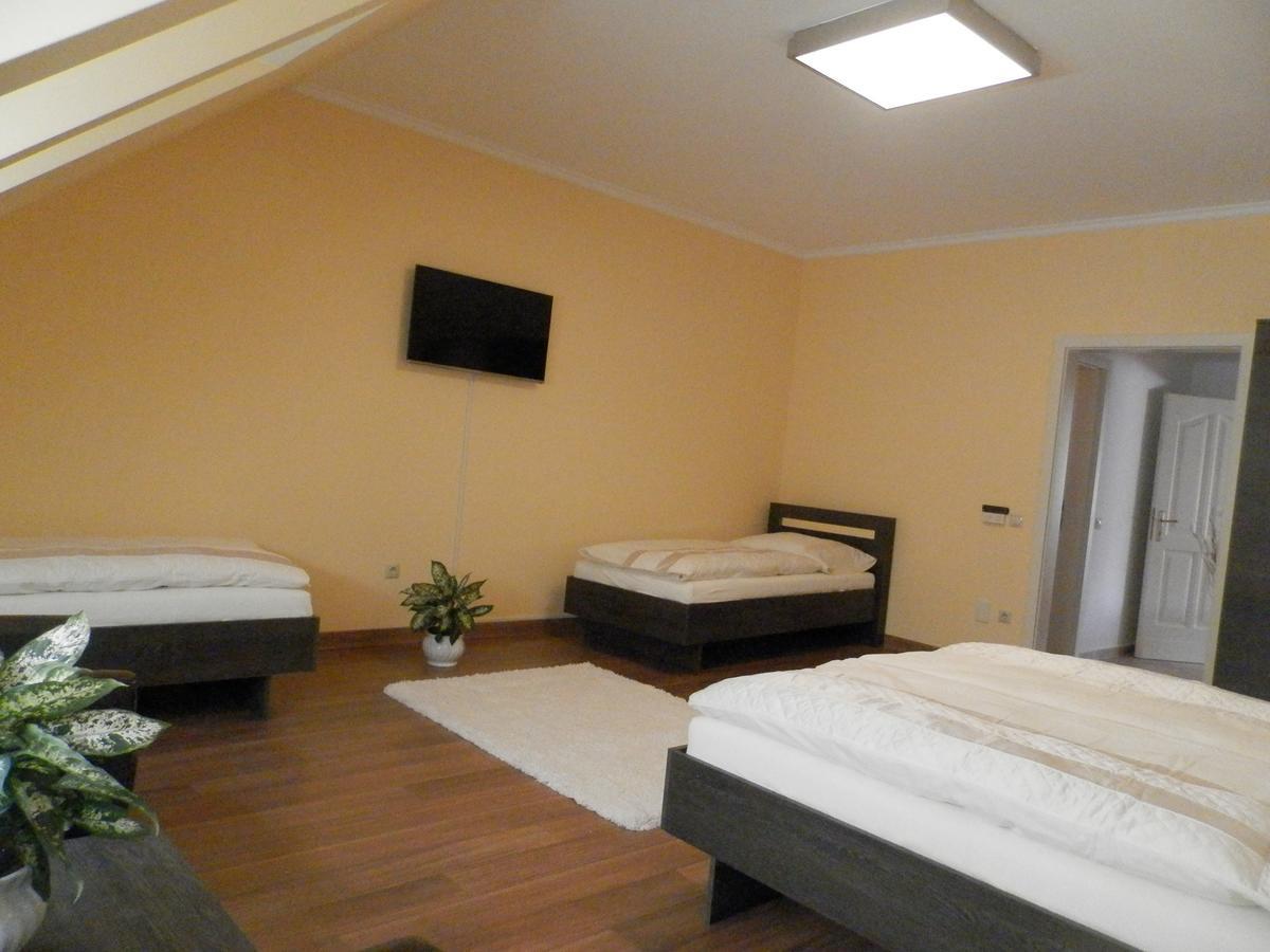 Nagyret Panzio Eger Bed and Breakfast Eksteriør billede